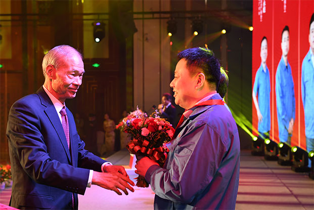 AG一飞冲天300倍游戏(中国游)·官方网站