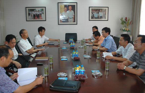 常州市委研究室向导一行十余人来AG一飞冲天集团调研